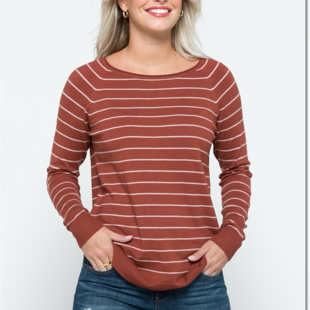 Pink Clover Valencia Curved Hem Sweater